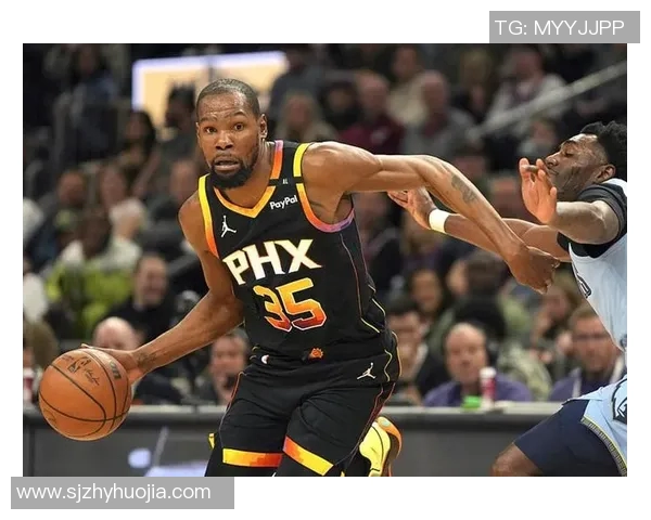 杜兰特领衔雷霆对决灰熊展现超级明星风采与比赛激情 杜兰特领衔雷霆对决灰熊展现超级明星风采与比赛激情