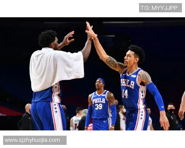 雷霆队完成和76人队的交易，换取了泰伦斯-福格和丹尼-格林