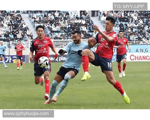 仁川联与水原2017激战正酣谁能在这场对决中笑到最后