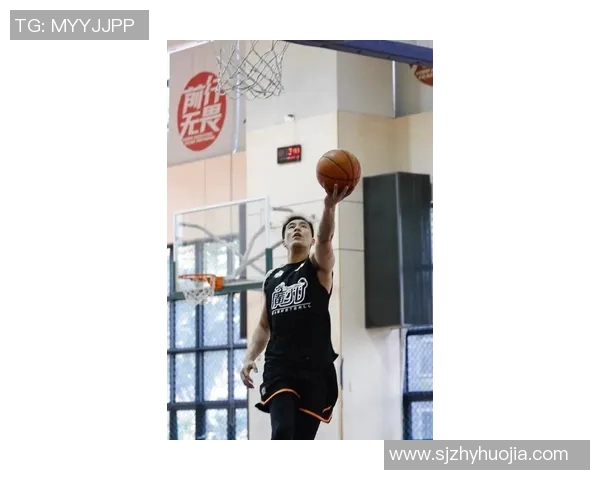 郭艾伦精彩突破瞬间回顾展现篮球天赋与技巧的完美结合