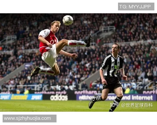 坎塞洛：从边锋到全能战士的华丽转身与足球生涯的精彩瞬间